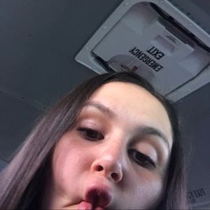 Meet your Posher, Abigail